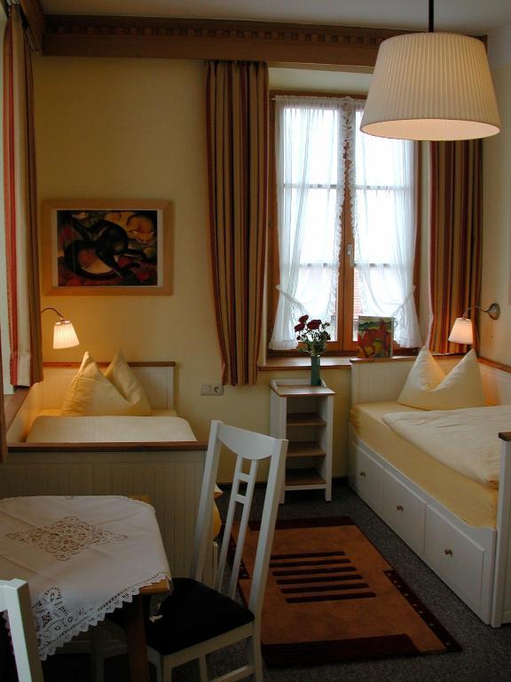 Hotel Waltraud Garni Kochel am See Room photo